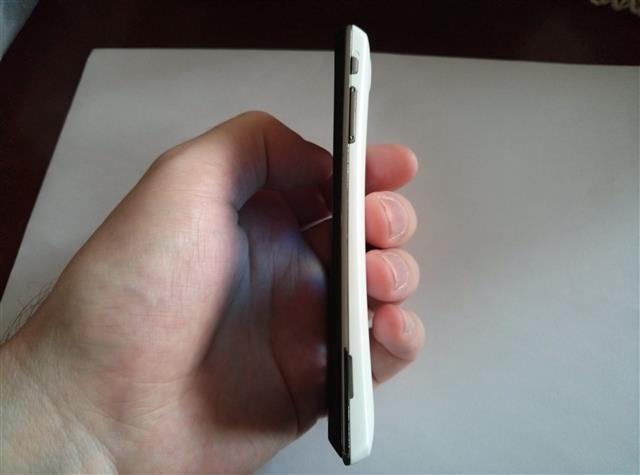 Soni-Xperia-J