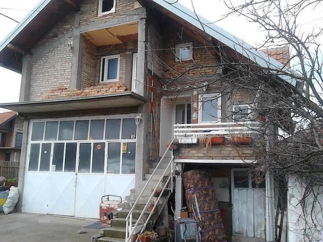 Kuca u Ripnju