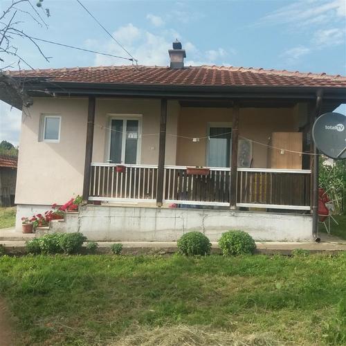 Na prodaju kuca