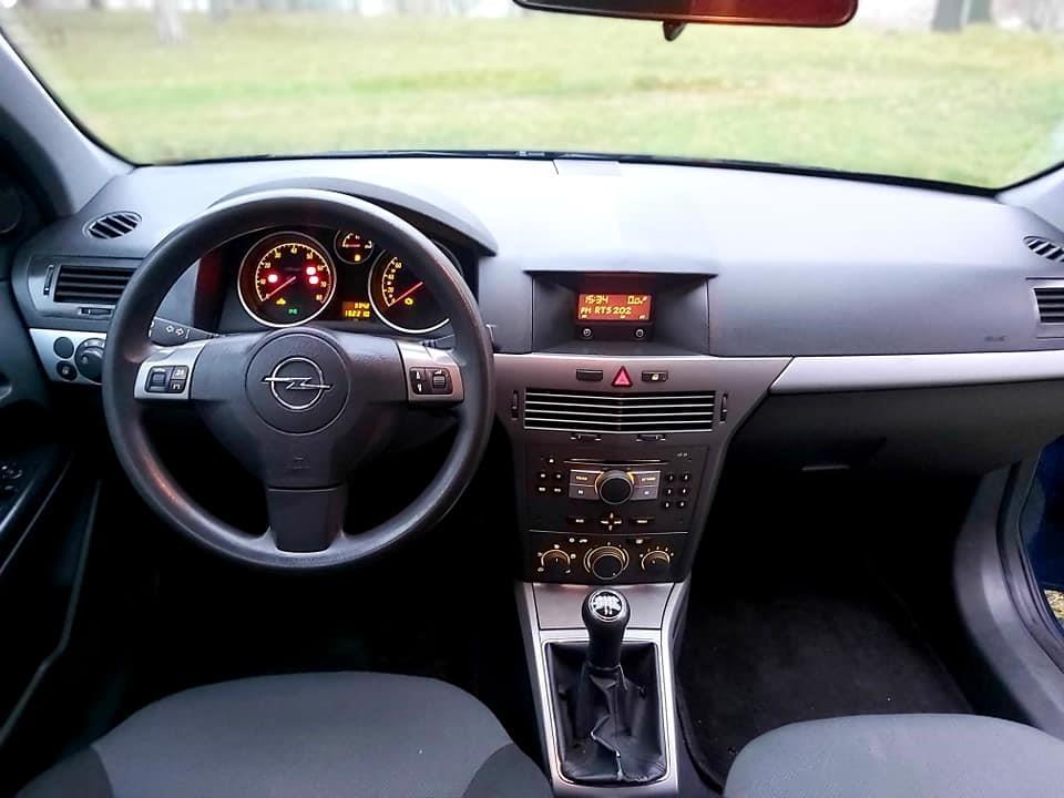 Opel-Astra-H