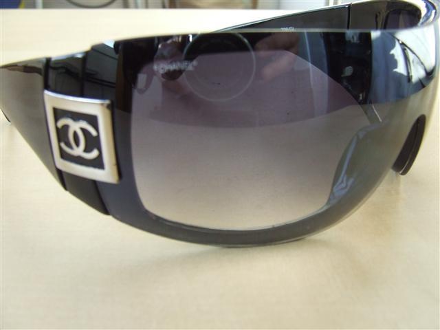 CHANEL suncane