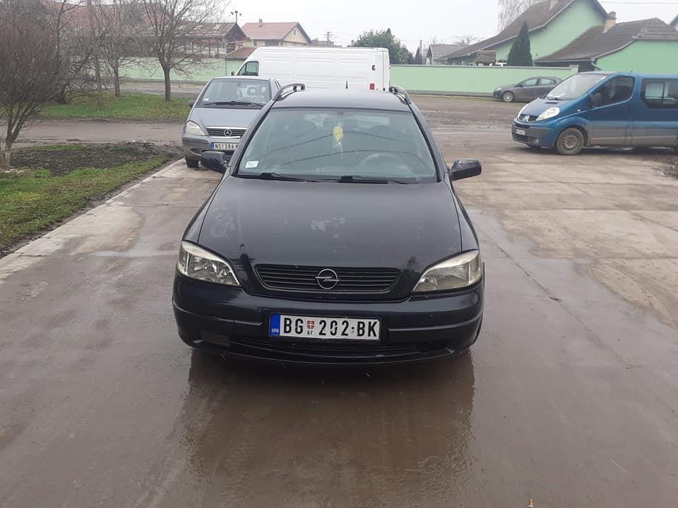 Opel-Astra
