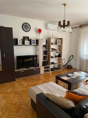 Stan dvoiposoban za izdavanje
