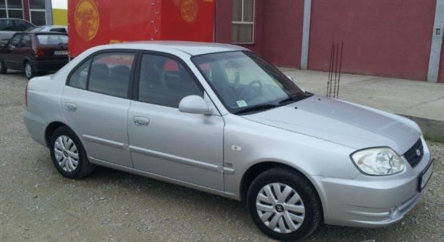 Hyundai-Accent-1-5-crdi--93