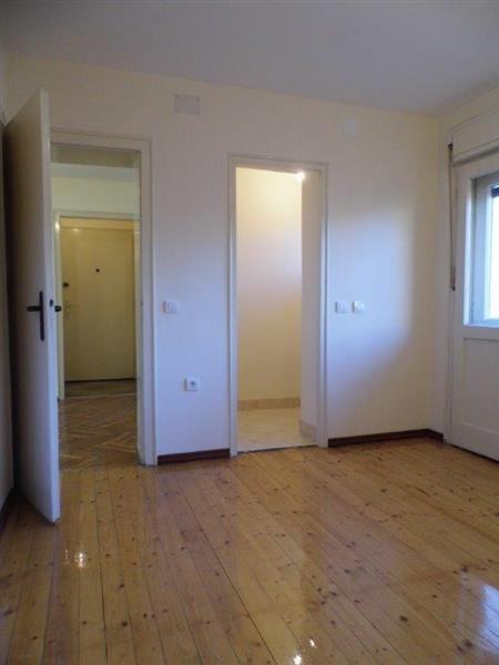 DVOSOBAN-UKNJIZEN-STAN-66m2-U-CENTRU-NISA-