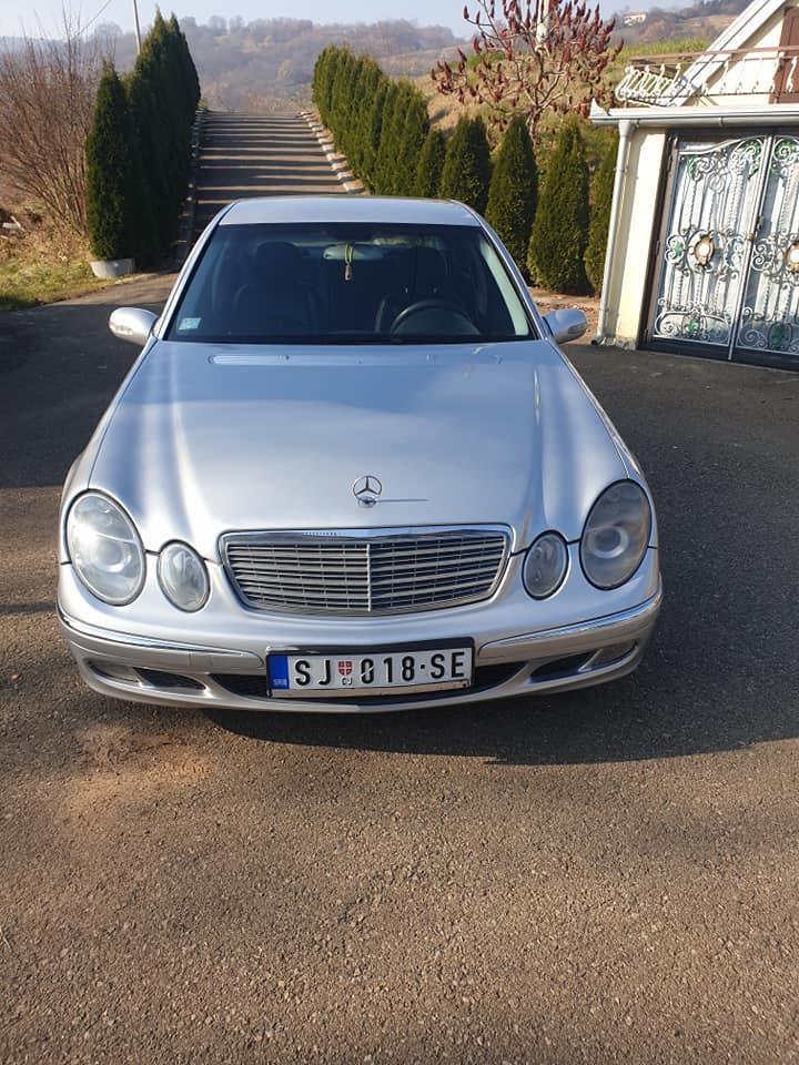 Mercedes-e-220
