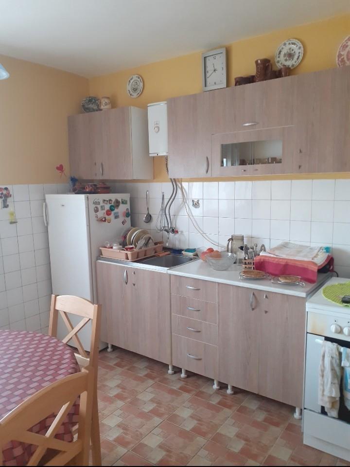 Prodajem-dvosoban-stan-