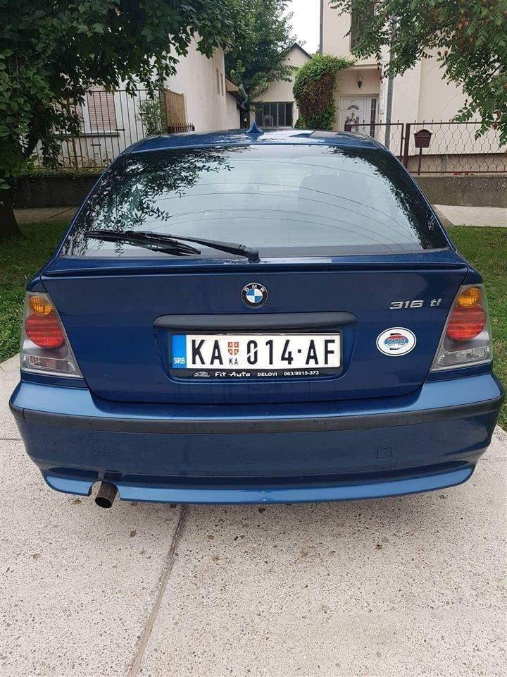 2002-BMW-316-Ti-Compact