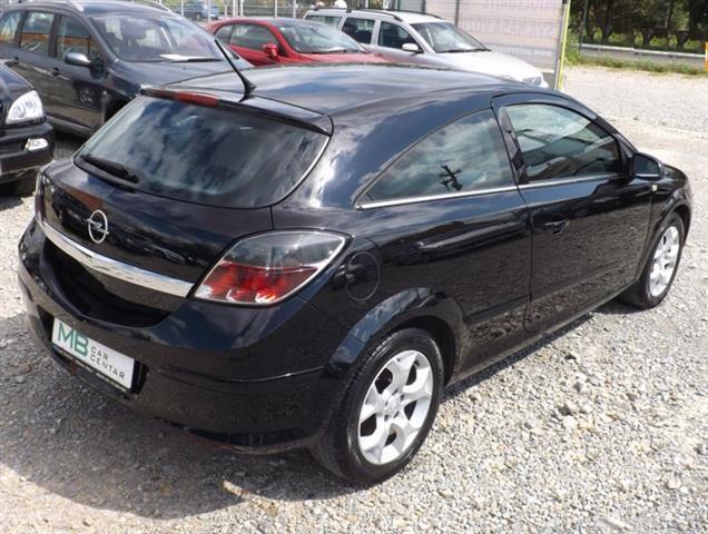 Opel-Astra-H-1-7-cdti-gtc-cosmo--05-