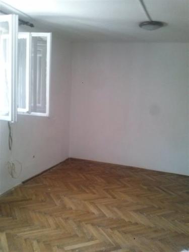 IZDAJEM STAN u Beograd