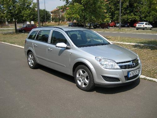 Opel-Astra-1-7-CDTi--08