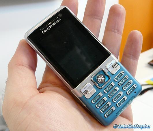 Sony Ericsson C702i