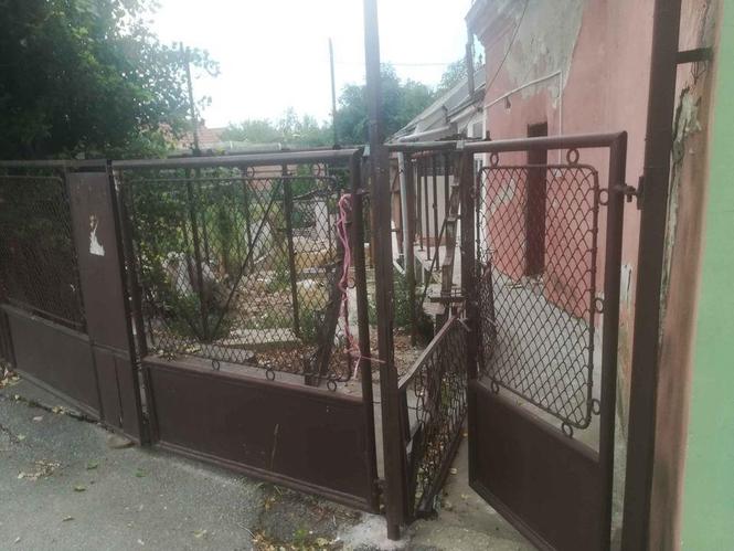 Kuca u centru za 15.000e