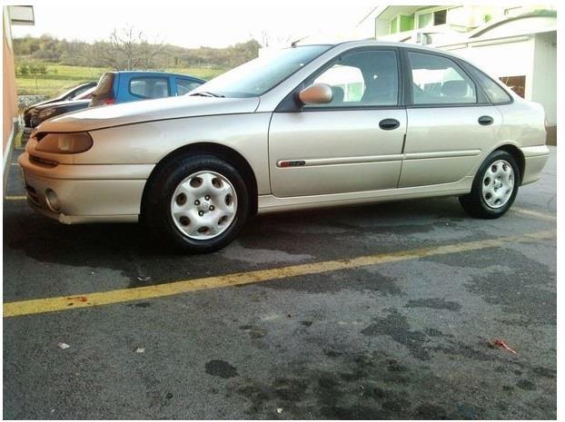 Renault-Laguna-1-9--98