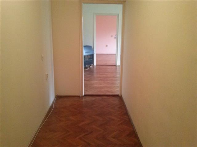 Stan 86 m2 u centru Leskovca 