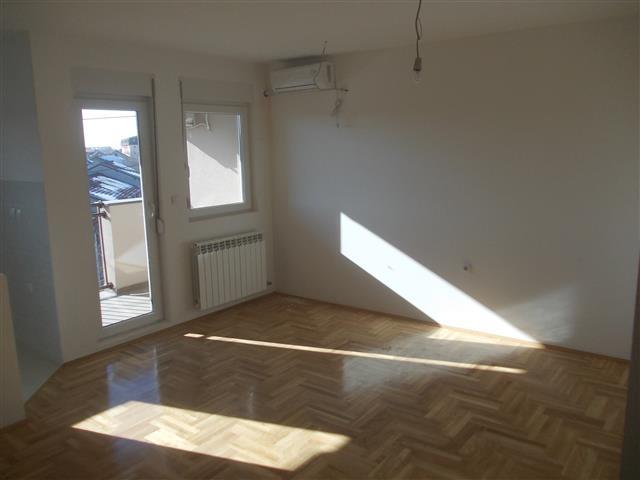 Stan 2.0 53m2 Altina, direktno