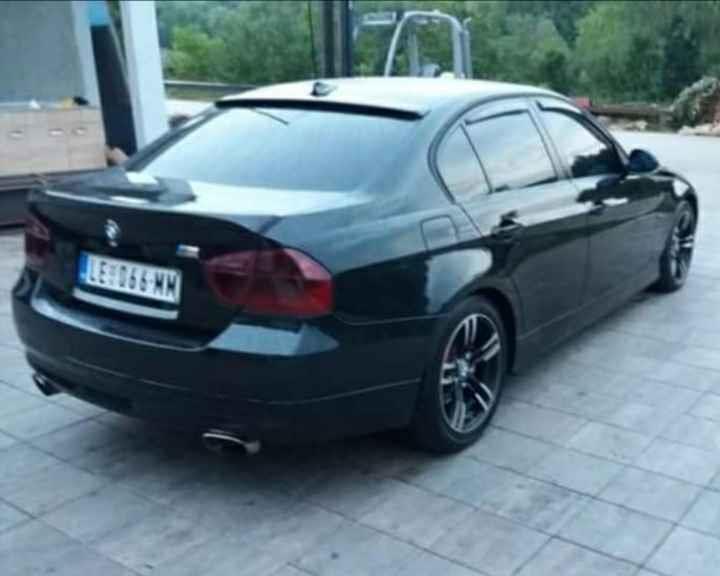 BMW-E90-320-D-2005-god--163-ks