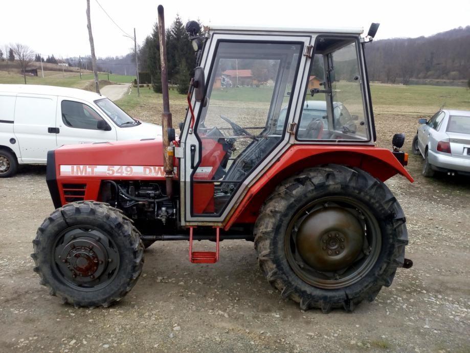 Na-prodaju-traktor---3000-evra-fixno