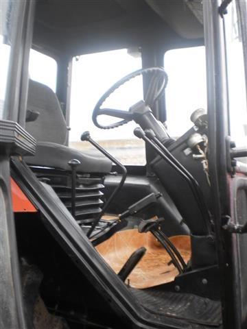 Traktor-BELARUS-MTZ-1025