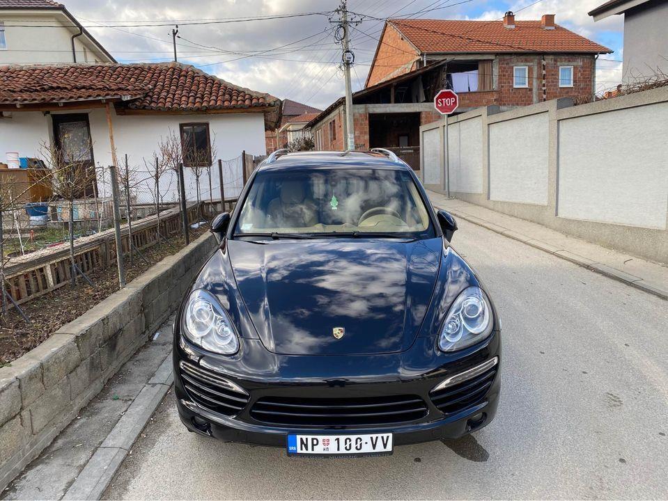 Porshe-Cayenne