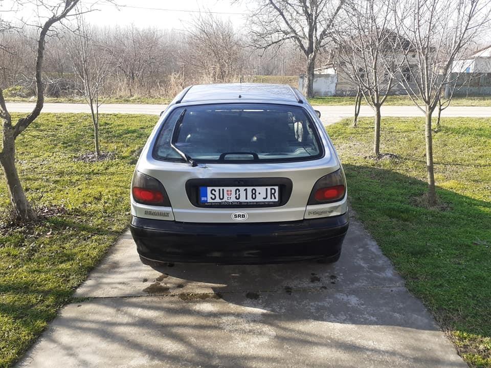 Renault-Megane-1-4i-benzin-plin