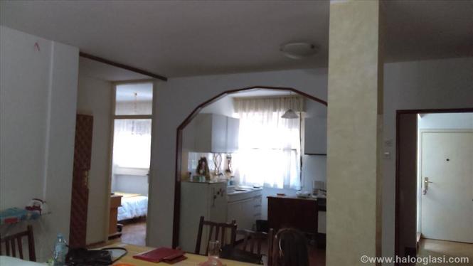 Stan na Novom Beogradu 71m2