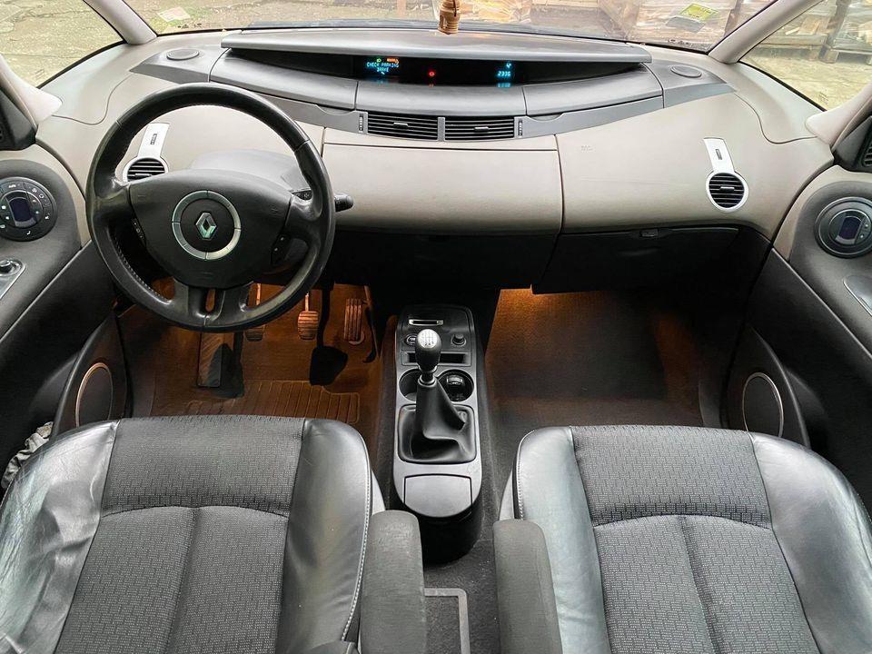 2005-Renault--Grande-Espace