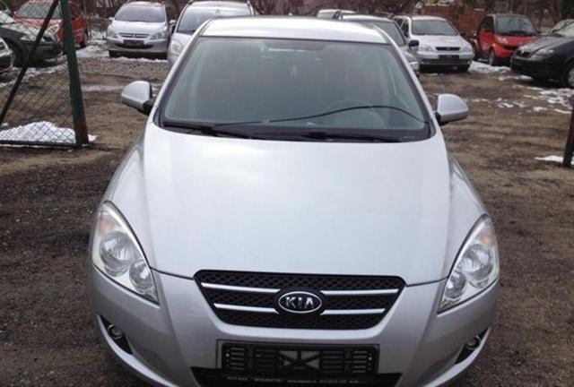 Kia cee''d 1.6 D -09