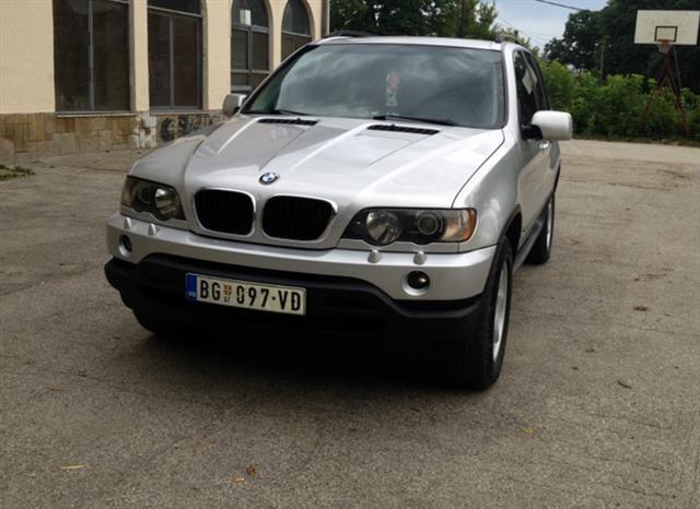 BMW-X5--01-