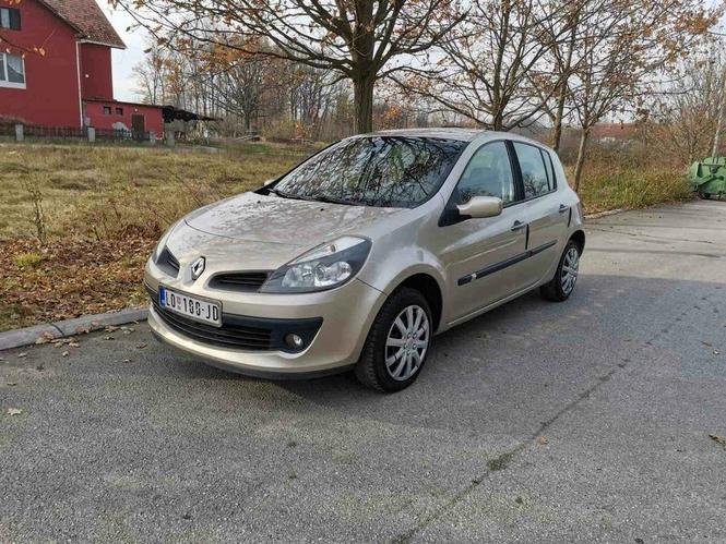 Reno Clio 1.6 benz
