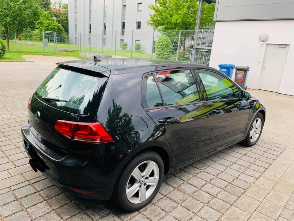 Golf-VII