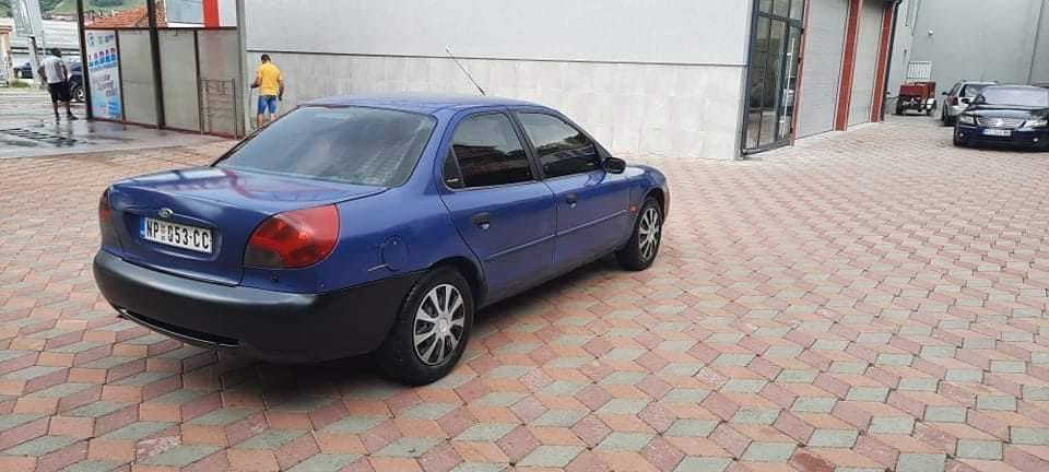 ----Ford-Mondeo-1-8-TD----