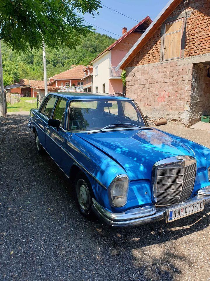 Mercedes-250s