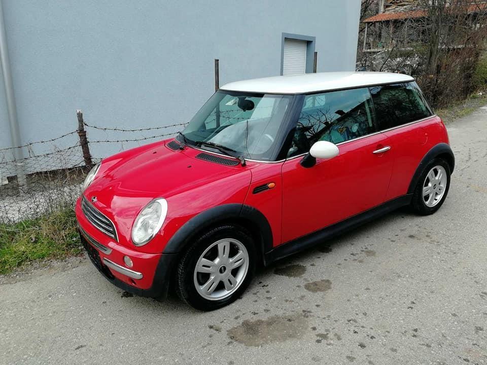 MINI-COOPER-1-4D-90ks-6b