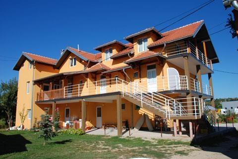 Izdavanje apartmana Vila Sunce