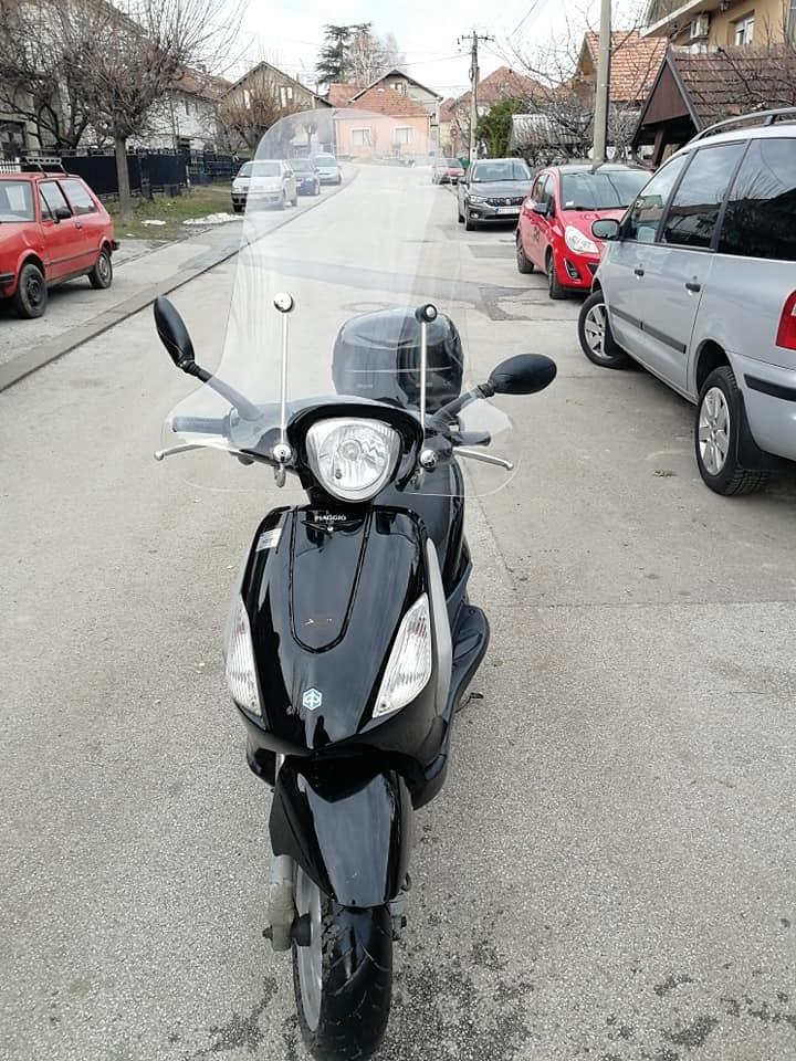 Piaggio-Fly-125-ccm-2006-g