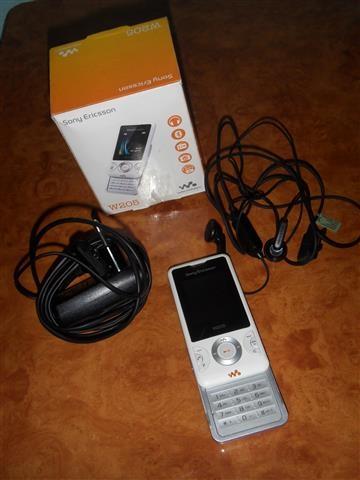 Sony-Ericsson-W205