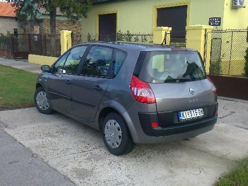 Renault-Scenic-1-5-DCI--04