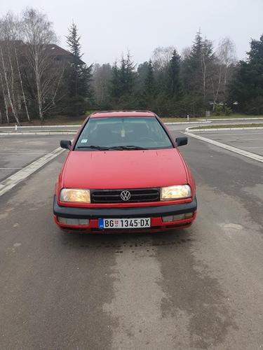 VW VENTO 1.8 BENZ/PLIN