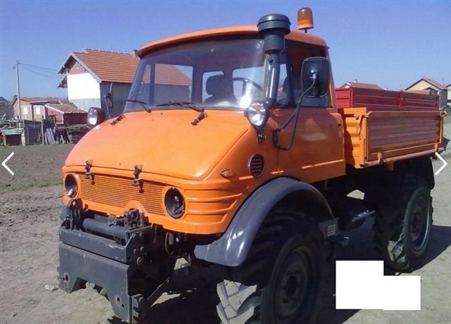Unimog-U-900--85