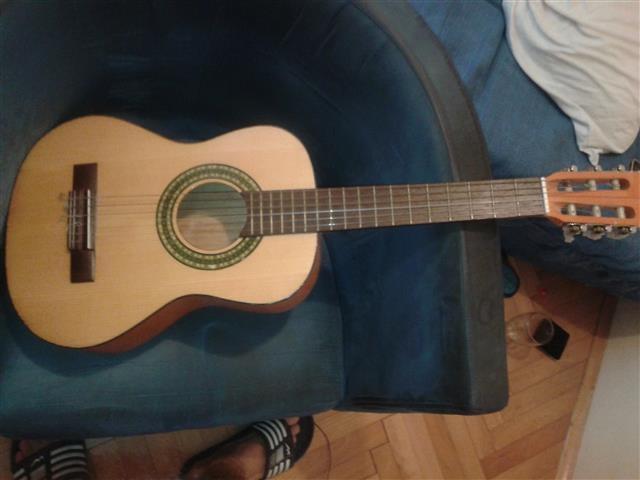 Spanska gitara 1/2