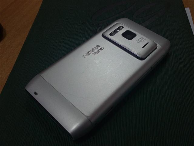 nokia-n8