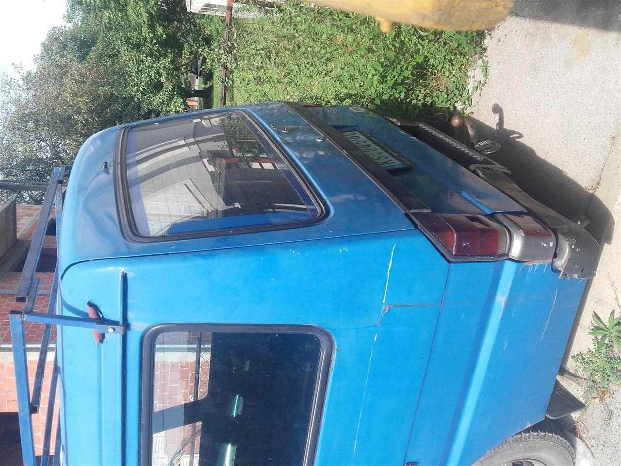 Kombi-Mazda-E-2000