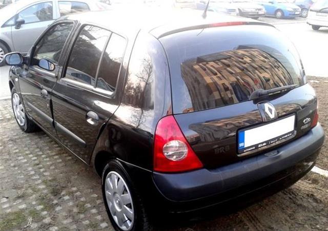 Renault-Clio-DCI--06-