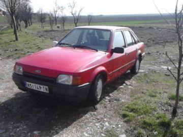 Ford-Escort--88