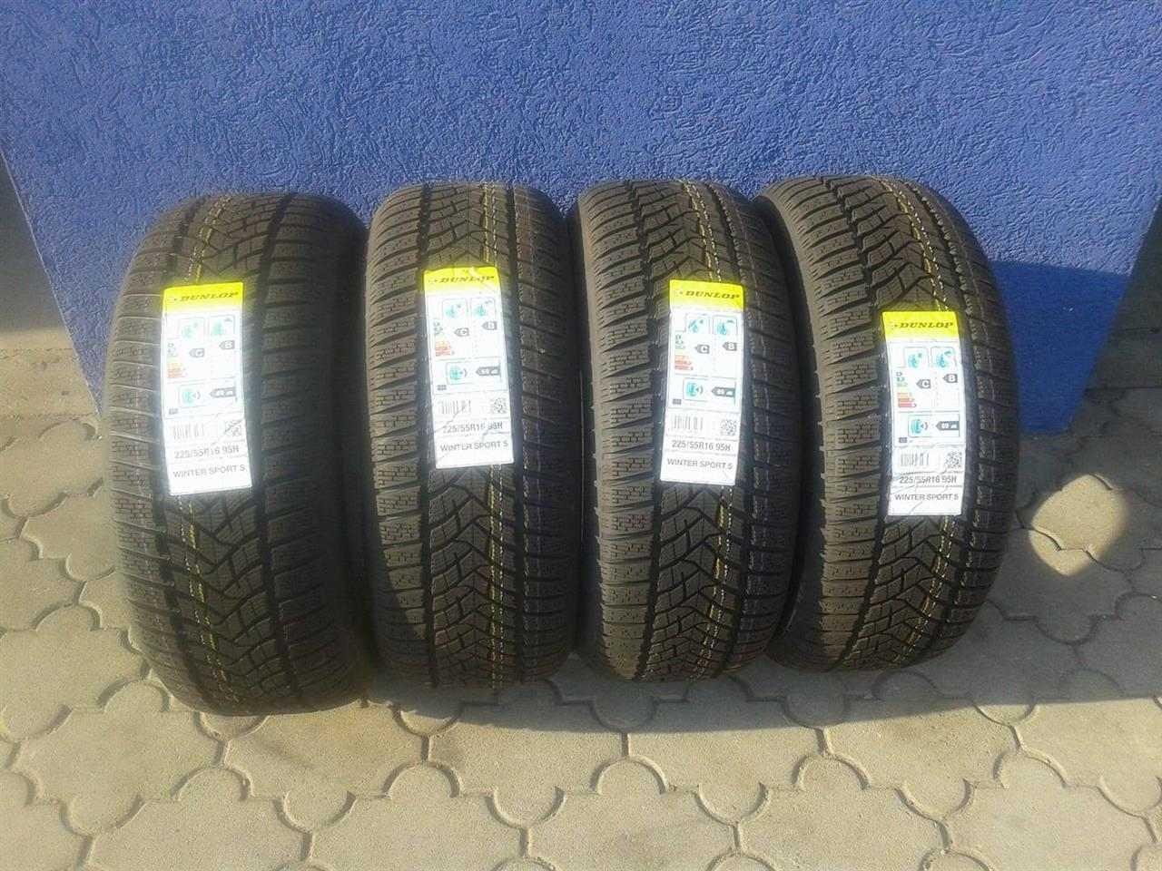 Dunlop-225-55R16