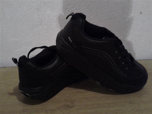 Nove-WALK-MAX-patike
