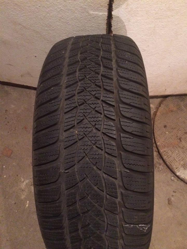 Auto-gume-225-55-16