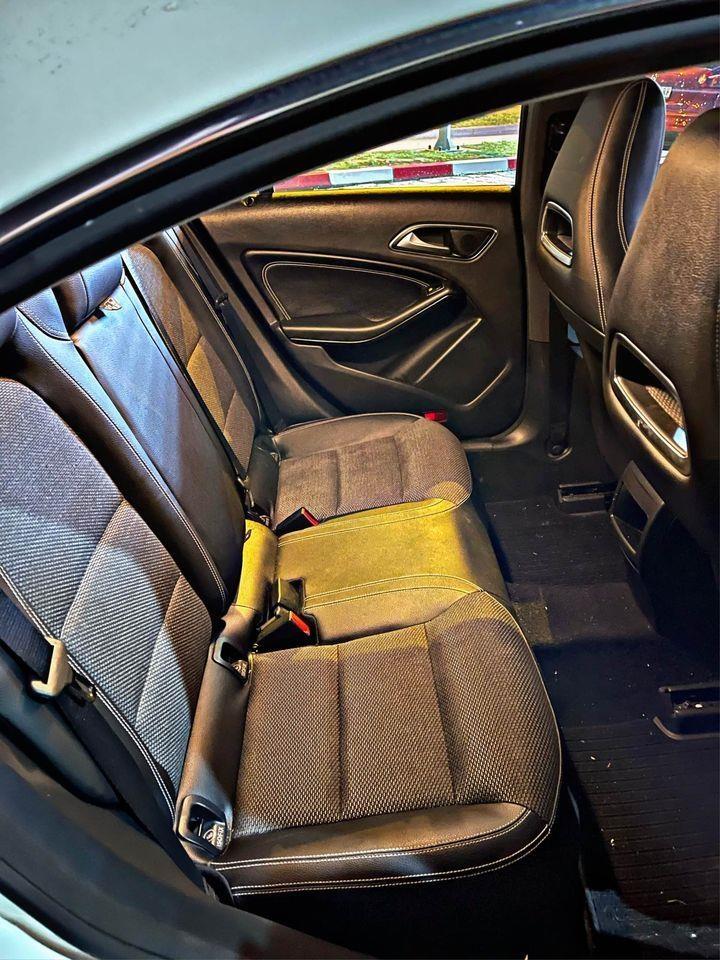 Mercedes-CLA180-2015