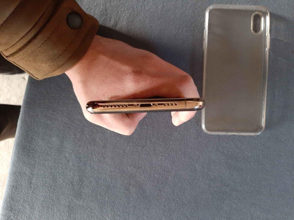 Iphone-XS-MAX-GOLD
